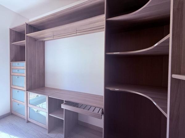 Maison 210 m² à Cours-de-Pile