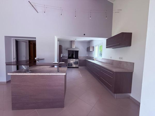 Maison 210 m² à Cours-de-Pile