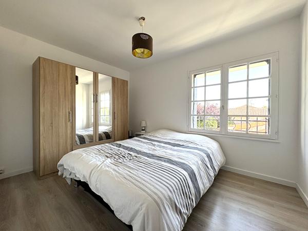Maison 12 pièces - 5 chambres - LES VELLUIRE SUR VENDEE