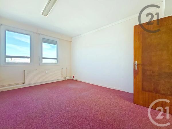Appartement F2 à vendre  2 pièces - 60 m 2   TROYES  - 10