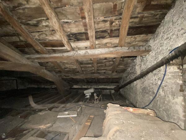 Immeuble 5 pièces - 400 m²