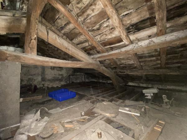 Immeuble 5 pièces - 400 m²