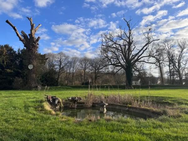Manoir d'Exception à Le Rheu - Charme Historique et Opportun