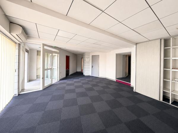 Immeuble de rapport en plein coeur de Doué-la-Fontaine - Rentabilité immédiate et fort potentiel de développement