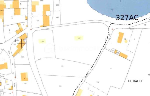 Parcelle AC 83

À découvrir, beau terrain constructible de 1 858 m² offrant de nombreuses possibilités de projet.

Entièrement constructible et divisible en deux parcelles, ce terrain constitue une opportunité idéale pour une résidence principale, un investissement ou un projet familial.

Vous apprécierez son environnement arboré, offrant charme, intimité et qualité de vie. Le raccordement au tout-à-l'égout est situé au pied du terrain, facilitant les démarches de viabilisation.

Les atouts :

- Surface totale : 1 858 m²
- Terrain constructible
- Possibilité de division en deux parcelles
- Tout-à-l'égout en limite de propriété
- Terrain arboré et agréable
- Beau potentiel de valorisation

À visiter sans tarder !

Pour plus d'informations ou organiser une visite, contactez nous.