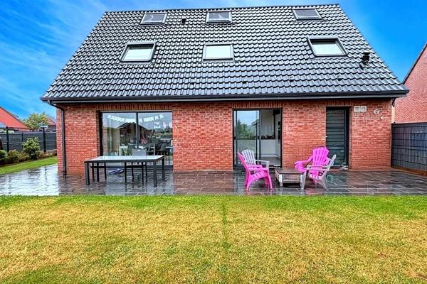 Maison individuelle, 135 m² sur terrain de 438 m²