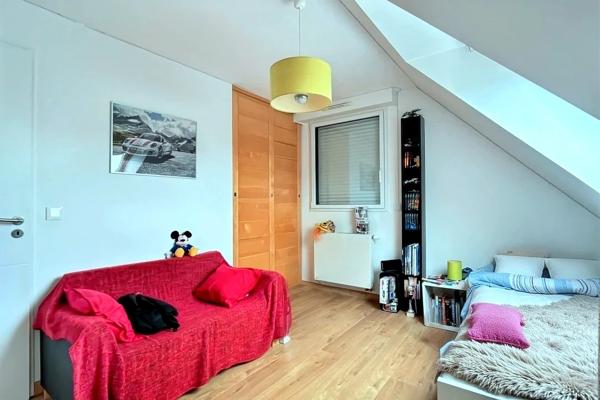 Maison individuelle, 135 m² sur terrain de 438 m²