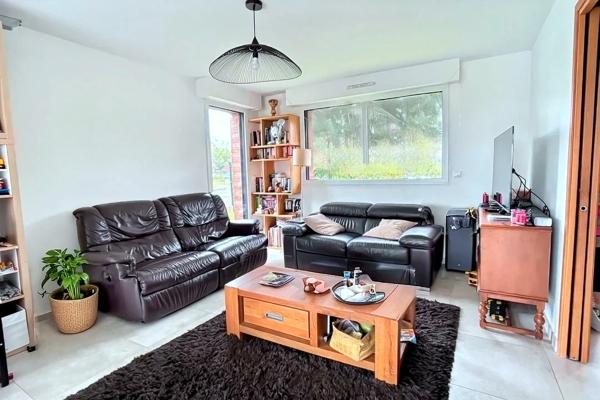 Maison individuelle, 135 m² sur terrain de 438 m²
