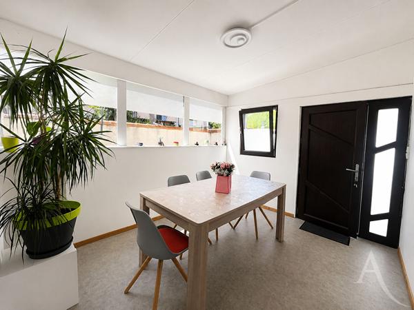 ST-CYPRIEN VILLAGE - MAISON 116 m² AVEC APPARTEMENT INDÉPENDANT ET JARDIN
