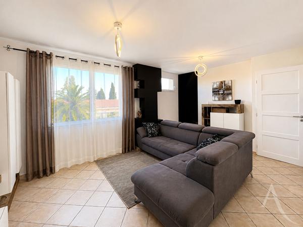 ST-CYPRIEN VILLAGE - MAISON 116 m² AVEC APPARTEMENT INDÉPENDANT ET JARDIN