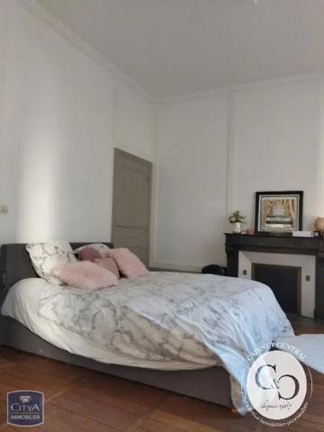 Appartement à louer 3 pièces 74.3m² Blois (41000)