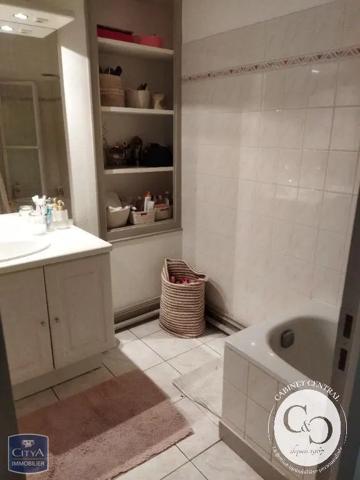 Appartement à louer 3 pièces 74.3m² Blois (41000)