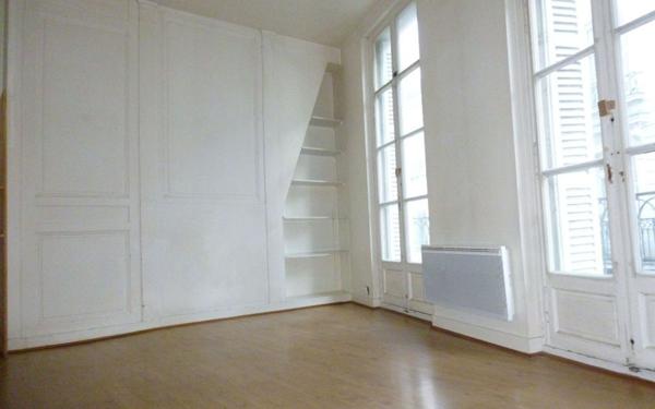 Appartement à louer    1 pièce •  Tours