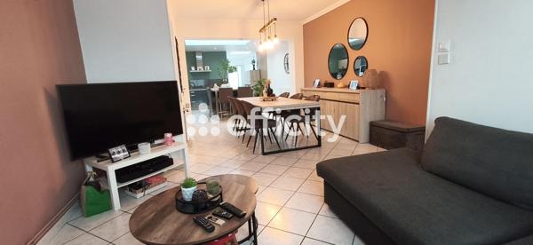 Maison
         4 pièces
        - 115 m² 237 900 € *