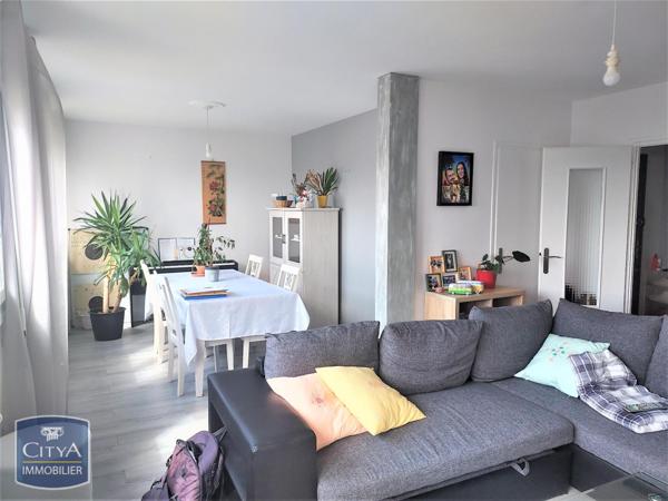 Appartement à louer 4 pièces 77.88m²