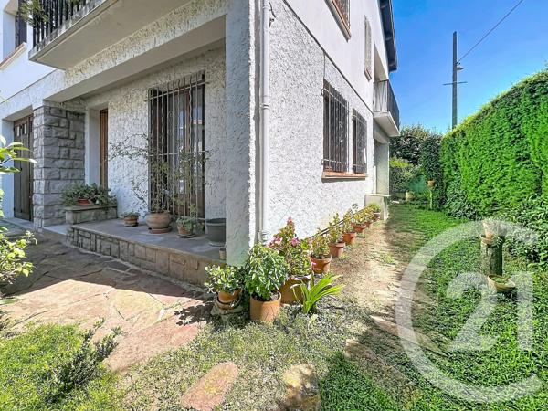 Maison à vendre  6 pièces - 133 m 2   BEZIERS  - 34