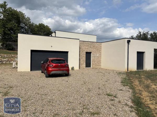 Maison à louer 5 pièces 218m² Lembras (24100)