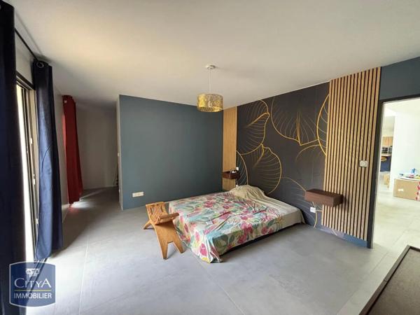Maison à louer 5 pièces 218m² Lembras (24100)