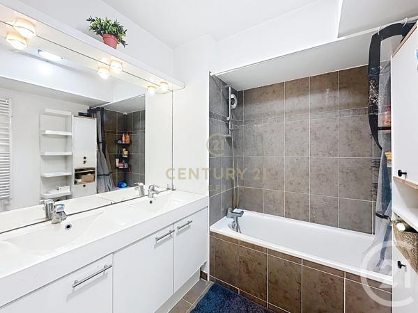 Appartement F3 à vendre  3 pièces - 58,28 m2 NEUILLY SUR MARNE - 93