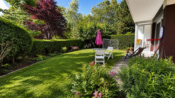 SEVRES QUARTIER CROIX BOSSET - APPARTEMENT AVEC JARDIN 595 000 € **  - Référence  562-S