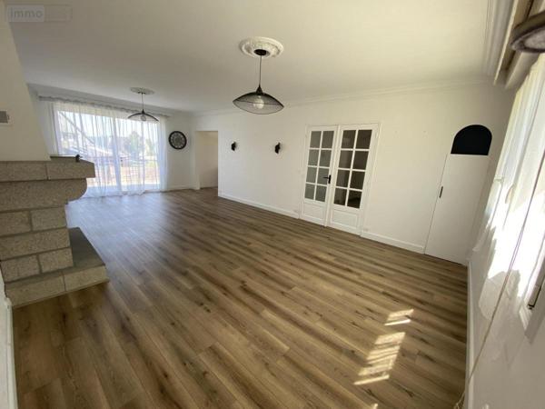 Maison à vendre à Loudéac dans les Côtes-d'Armor (22600), ref : 22110-2258