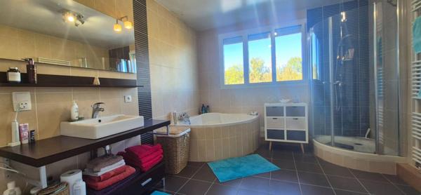 Maison Léran en Ariège, 8 pièce(s) 230 m2