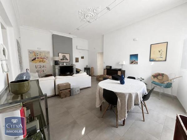Appartement à louer 3 pièces 69.22m² Nîmes (30900)