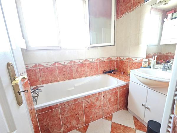 Maison à THOUARS, 79100 - 5 pièces 71m²