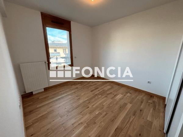 Location Appartement meublé 4 pièces 102.65 m² - BATIMENT B Trappes 78190
