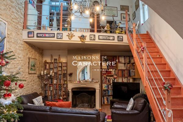 Maison familiale avec piscine chauffée et dépendances