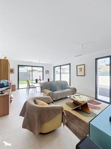Maison 436 995 € Carbon-Blanc 5 p 114 m² DPE