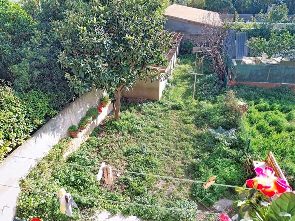 Toulon ouest appartement 2 pièces terrasse ensoleillé