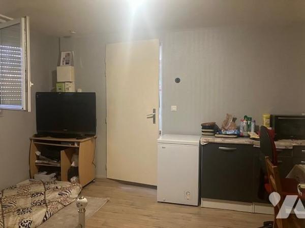 Ensemble Immobilier comprenant deux maisons (habitation et Locatifs) + dépendances