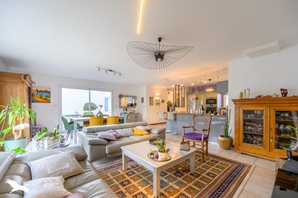 Maison à vendre |  Saint-Xandre |  5 pièces | 120 m²