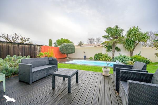 Maison à vendre |  Saint-Xandre |  5 pièces | 120 m²