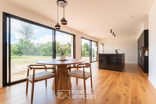 Elégante contemporaine avec vue sur la campagne