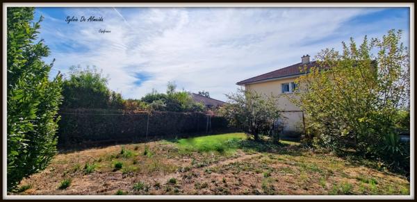 Maison à vendre 122 m² 5 pièces BAGE LA VILLE double garage, terrain 838 m² clos(01)