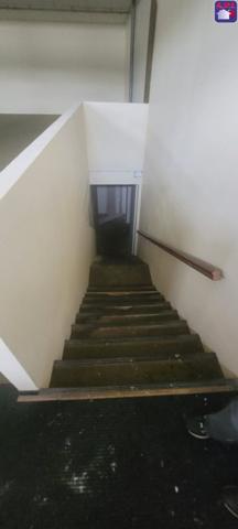 LOCAL COMMERCIAL OU PROFESSIONNEL VARILHES AVEC PARKING