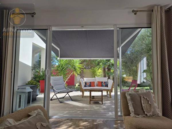 Vente                                                      Maison
                        
                     7 pièces                      170 m2                     à La Barre-de-Monts