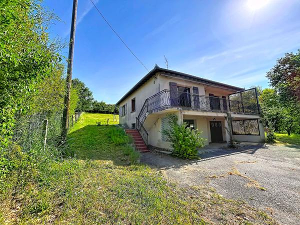 A VENDRE CINTEGABELLE MAISON INDIVIDUELLE T4 AVEC VUE PYRÉNÉES ET GRAND TERRAIN