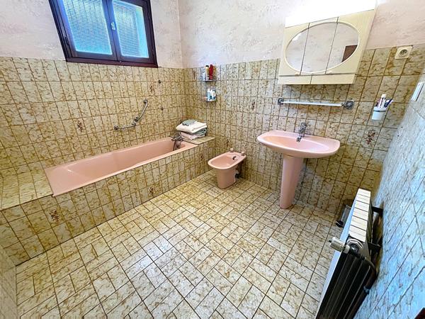 A VENDRE CINTEGABELLE MAISON INDIVIDUELLE T4 AVEC VUE PYRÉNÉES ET GRAND TERRAIN