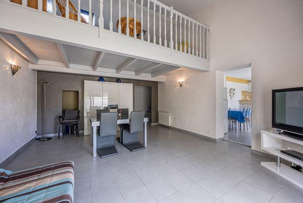 Saint-Palais-Sur-Mer - Maison atypique dans un quartier paisible