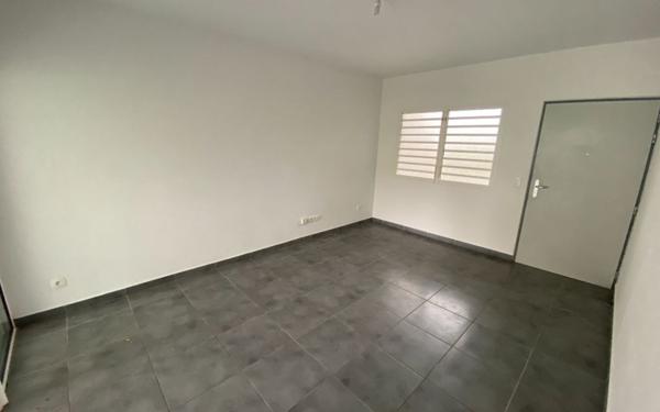 Appartement à louer    1 pièce •  Remire-Montjoly