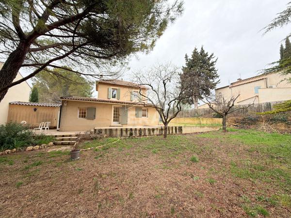 A LOUER 84160 LOURMARIN MAISON 3 PIECES 74.40M² AVEC JARDIN