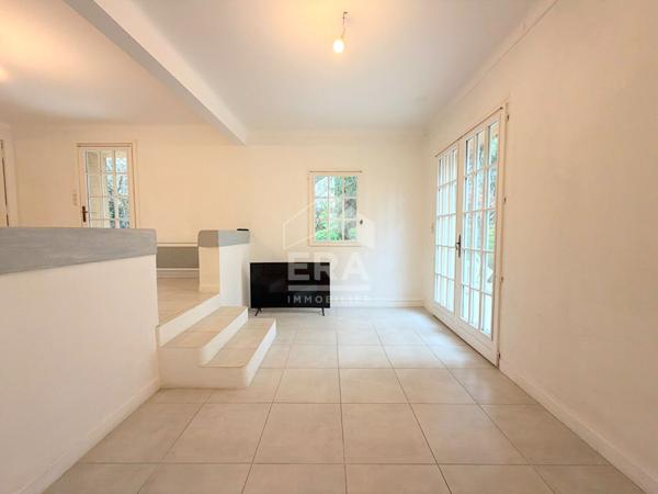 A LOUER 84160 LOURMARIN MAISON 3 PIECES 74.40M² AVEC JARDIN