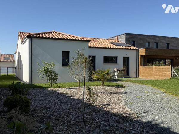 Maison traditionnelle contemporaine