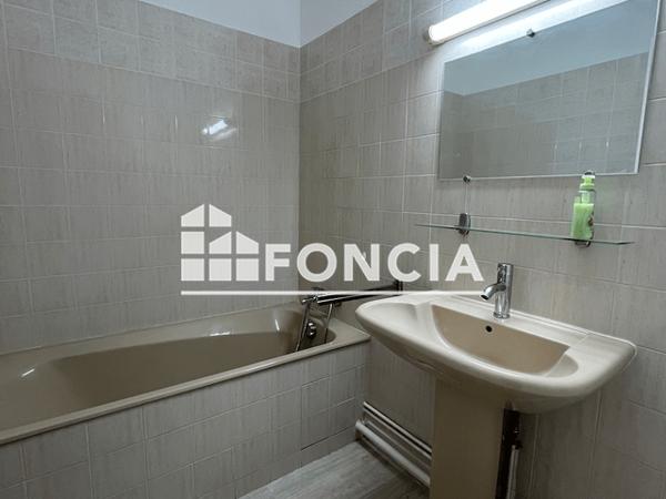 Location Appartement 2 pièces 33.05 m² - 392 AVENUE DE LIMOGES Niort 79000