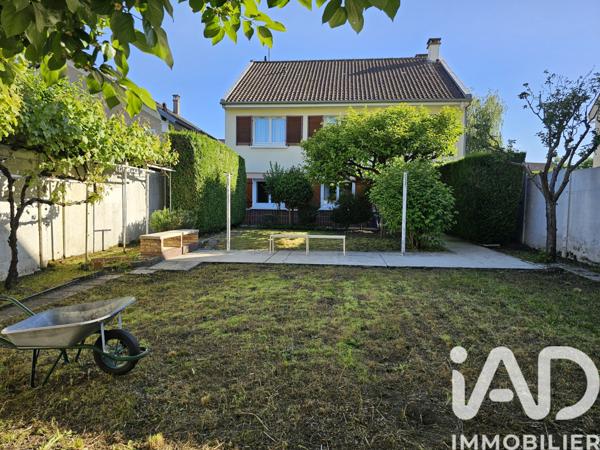 Maison à vendre 5 pièces 85 m² Le Mesnil-le-Roi