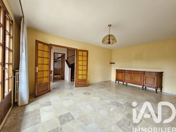 Maison à vendre 5 pièces 85 m² Le Mesnil-le-Roi