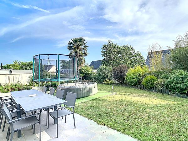 Maison familiale en plein bourg de Soucelles (Rives du Loir en Anjou)